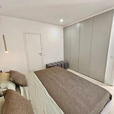 Chic Marina Gem Puerto Banus Apartment *