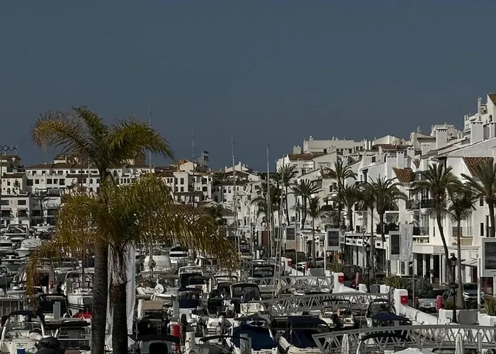 Lejlighed Chic Marina Gem Puerto Banus Marbella